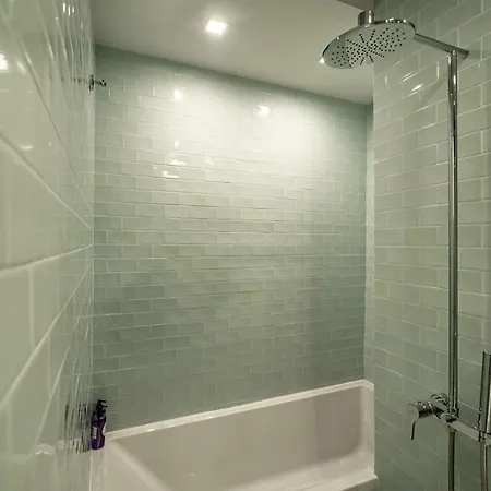 Lisbeyond - Estrela Gem - Walk To Basilica&parks Apartment *