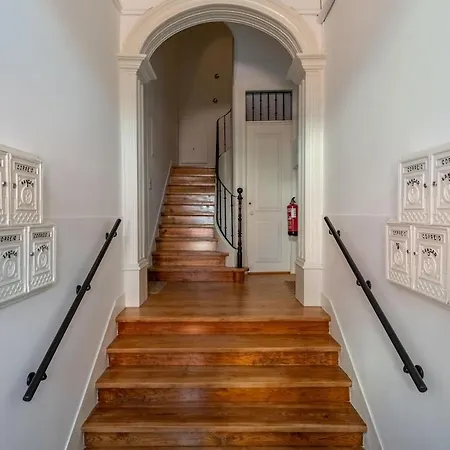 Lisbeyond - Estrela Gem - Walk To Basilica & Parks Appartement