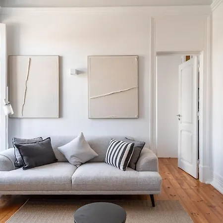 Διαμέρισμα Lisbeyond - Estrela Gem - Walk To Basilica & Parks *